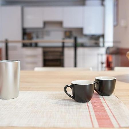 Comfortable Flat In Porta Romana Milan Bagian luar foto