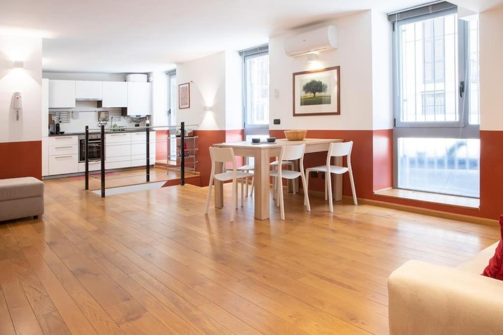 Comfortable Flat In Porta Romana Milan Bagian luar foto