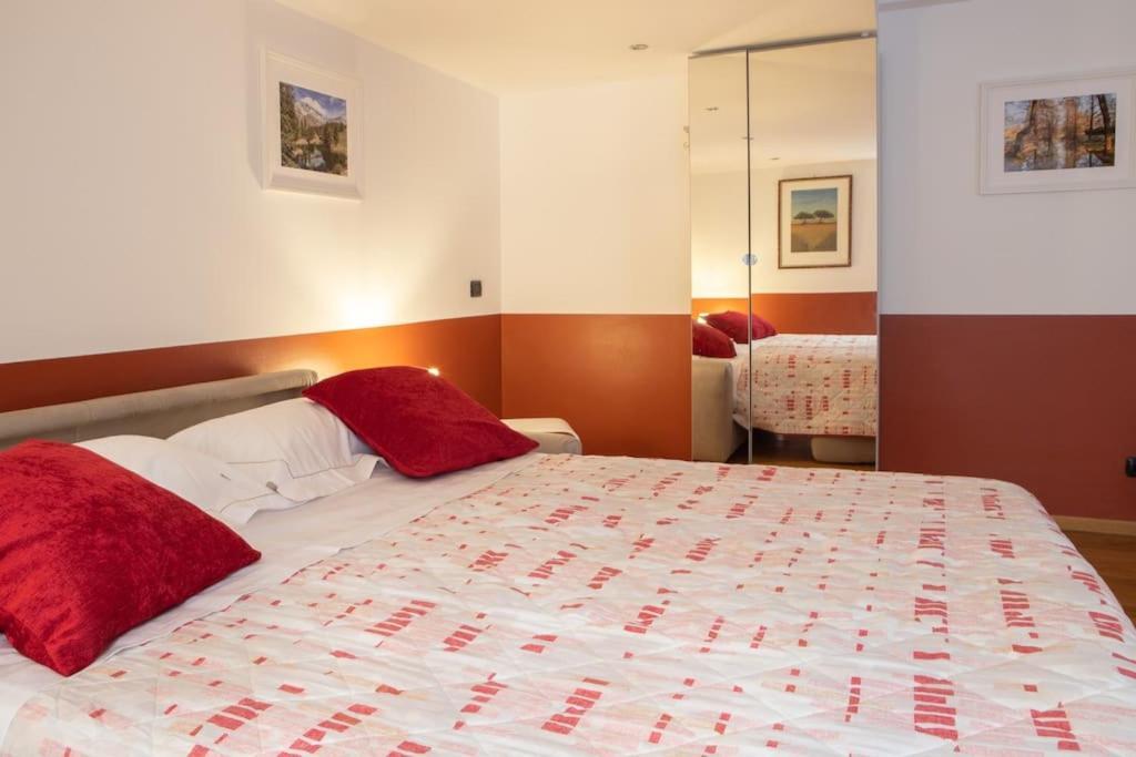 Comfortable Flat In Porta Romana Milan Bagian luar foto